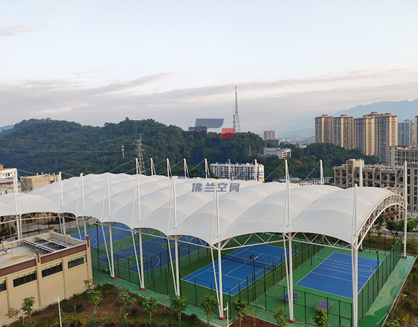 河口醫(yī)院膜結構網(wǎng)球場項目